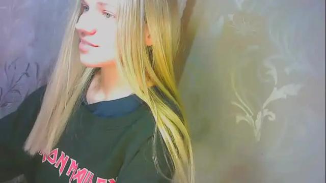 Image 7 of karolynafox Stream on Chaturbate on 1 month ago