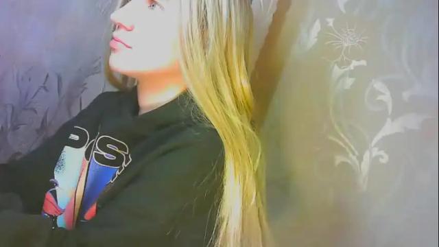 Thumbnail 2, karolynafox's Stream at Chaturbate, 1 month ago