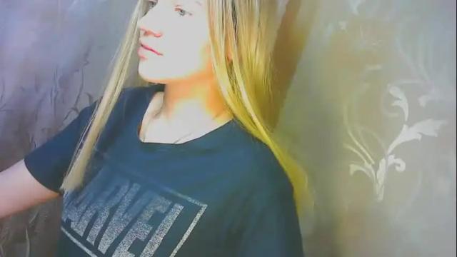Image 3 of karolynafox Stream on Chaturbate on 1 month ago