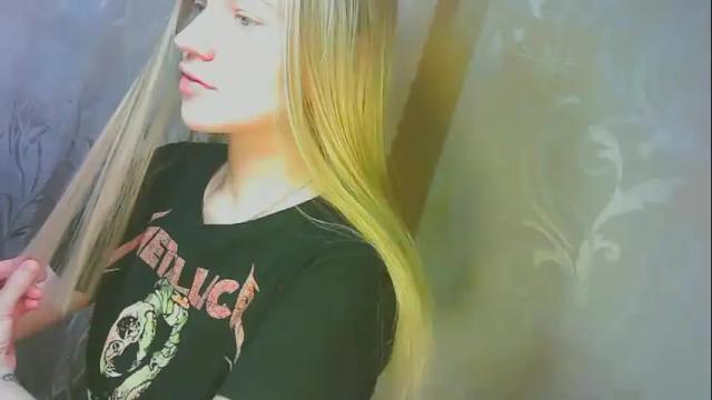 Image 11 of karolynafox Stream on Chaturbate on 27 days ago