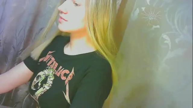 Image 10 of karolynafox Stream on Chaturbate on 16 days ago