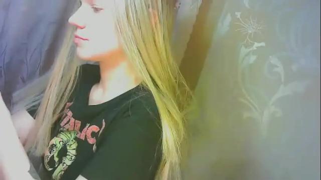 Image 7 of karolynafox Stream on Chaturbate on 16 days ago