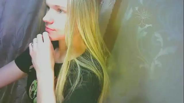 Image 8 of karolynafox Stream on Chaturbate on 16 days ago