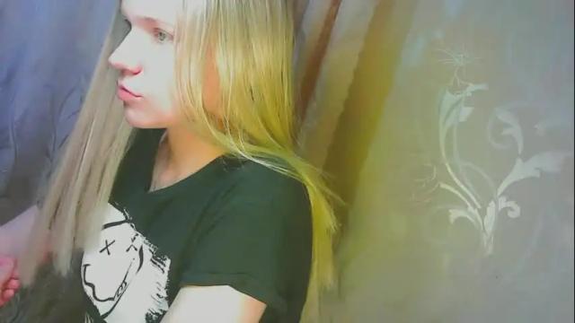 Image 10 of karolynafox Stream on Chaturbate on 15 days ago
