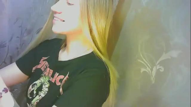 Image 10 of karolynafox Stream on Chaturbate on 11 days ago