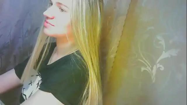 Image 10 of karolynafox Stream on Chaturbate on 8 days ago