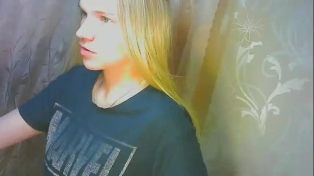 Image 4 of karolynafox Stream on Chaturbate on 2 days ago
