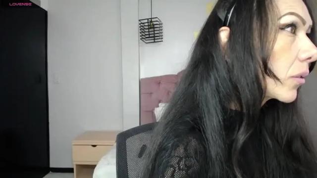 Image 3 of kasandra_mature_ Stream on Chaturbate on 12 months ago