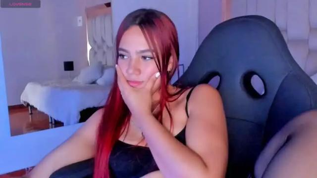 Image 12 of kasandrajames Stream on Chaturbate on 12 months ago