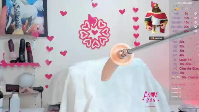 Image 4 of kassandra_26 Stream on Chaturbate on 23 months ago