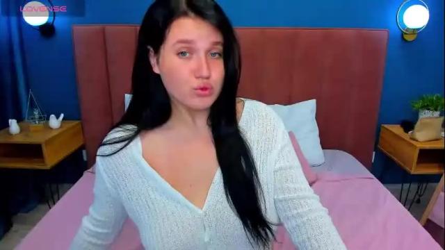 Image 12 of kassandra__grey Stream on Chaturbate on 3 months ago