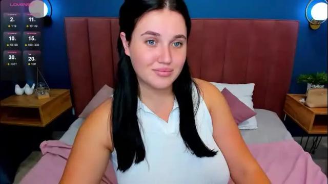 Image 10 of kassandra__grey Stream on Chaturbate on 2 months ago