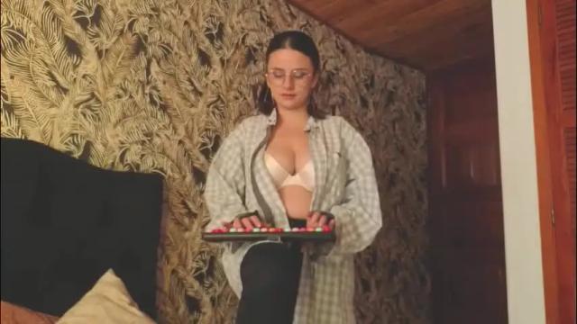 Image 11 of kassandra_james Stream on Chaturbate on 11 days ago