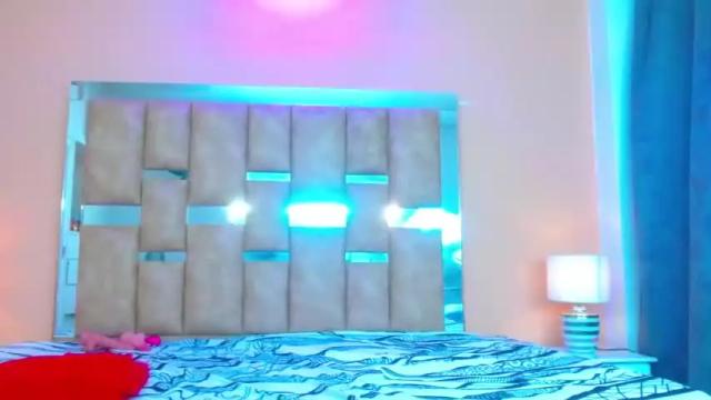 Image 2 of kassandrabenz Stream on Chaturbate on 16 months ago