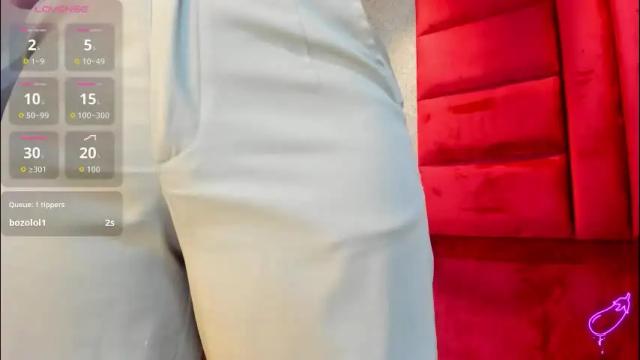 Image 6 of kassandrahall Stream on Chaturbate on 21 days ago