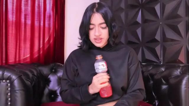 Image 3 of kassianoir_ Stream on Chaturbate on 1 month ago
