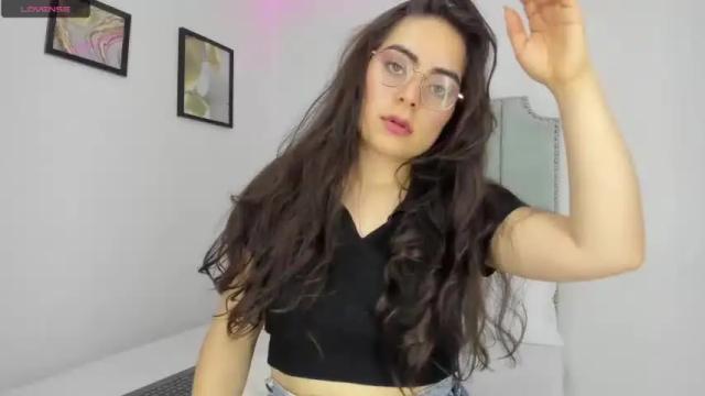 Image 12 of kassiazeabelle Stream on Chaturbate on 18 months ago