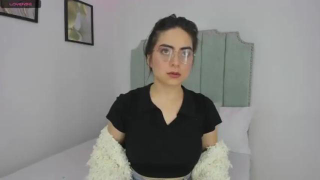 Image 2 of kassiazeabelle Stream on Chaturbate on 18 months ago