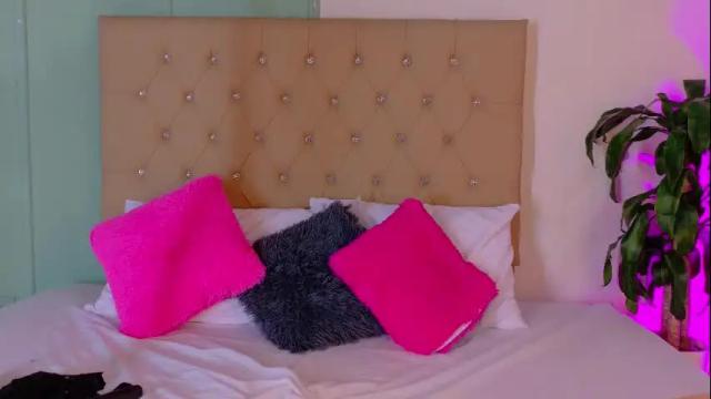 Image 2 of kassie_cortes Stream on Chaturbate on 1 month ago