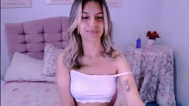 Image 11 of kat__katy Stream on Chaturbate on 13 months ago