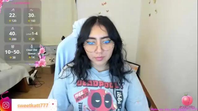 Image 4 of kat_ly_chan Stream on Chaturbate on 1 month ago