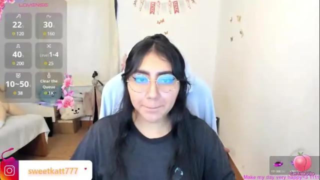 Image 4 of kat_ly_chan Stream on Chaturbate on 8 days ago