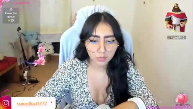 Image 10 of kat_ly_chan Stream on Chaturbate on 2 days ago