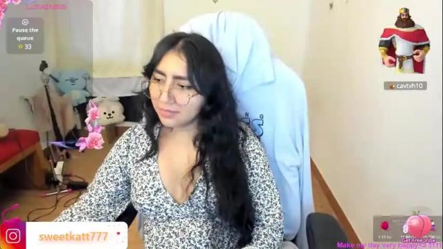Image 12 of kat_ly_chan Stream on Chaturbate on 2 days ago