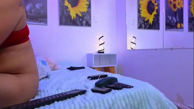 Image 8 of kata_lhella Stream on Chaturbate on 17 days ago