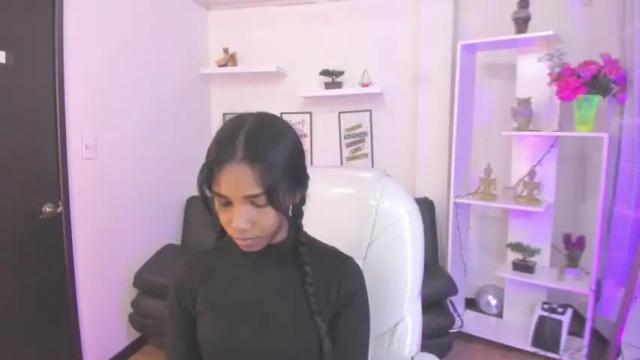 Image 7 of katalella_ds Stream on Chaturbate on 13 months ago