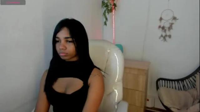 Image 4 of katalella_ds Stream on Chaturbate on 1 month ago