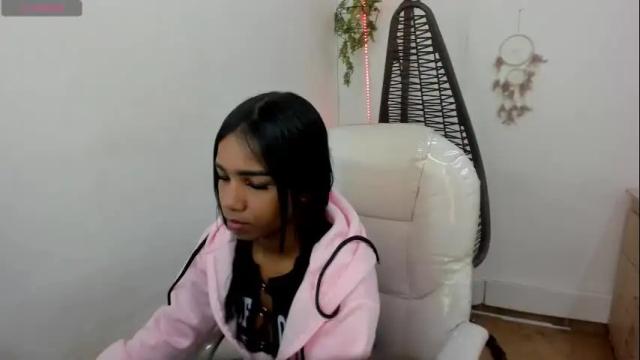 Image 2 of katalella_ds Stream on Chaturbate on 1 month ago