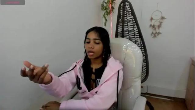 Image 7 of katalella_ds Stream on Chaturbate on 1 month ago