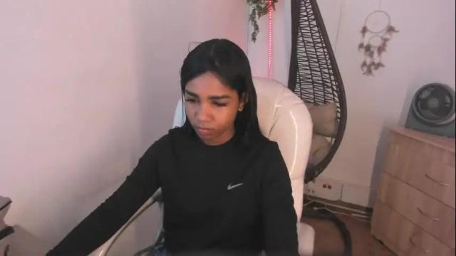 Image 3 of katalella_ds Stream on Chaturbate on 1 month ago