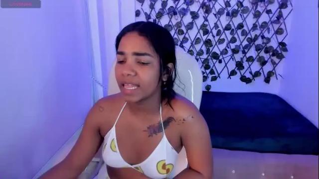 Image 3 of katalella_ds Stream on Chaturbate on 1 month ago
