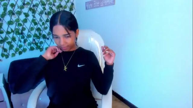Image 2 of katalella_ds Stream on Chaturbate on 24 days ago