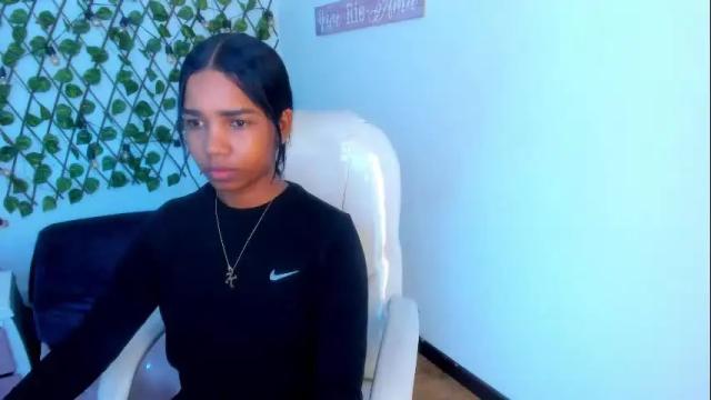Image 3 of katalella_ds Stream on Chaturbate on 24 days ago