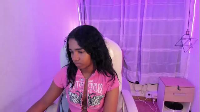 Image 2 of katalella_ds Stream on Chaturbate on 1 day ago