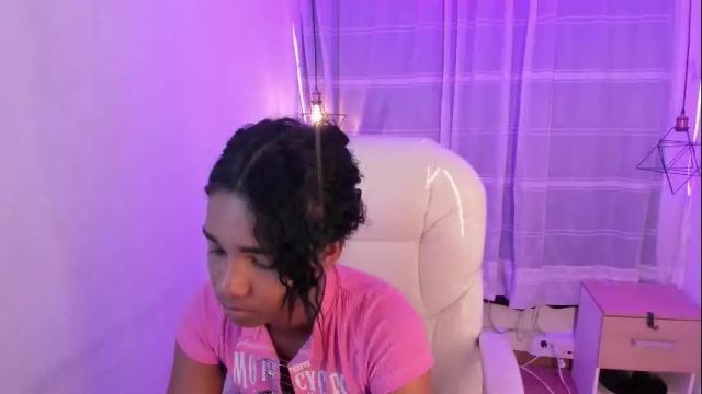 Image 4 of katalella_ds Stream on Chaturbate on 1 day ago