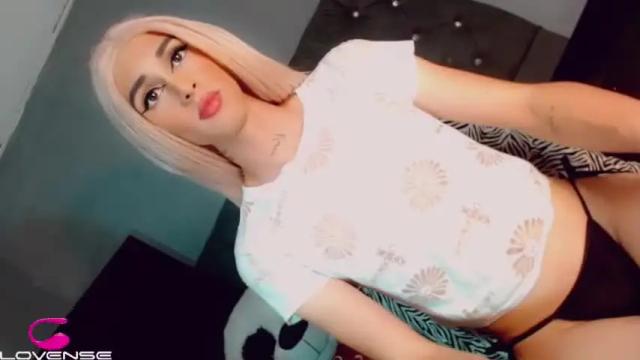 Image 6 of kataleya_big_cock Stream on Chaturbate on 15 months ago