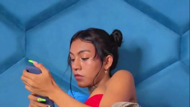 Image 4 of kataleyaa_horny Stream on Chaturbate on 4 days ago