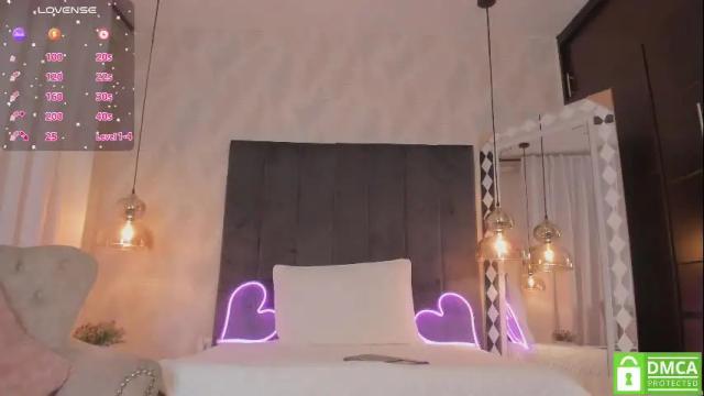 Image 8 of kataliina_18 Stream on Chaturbate on 1 month ago