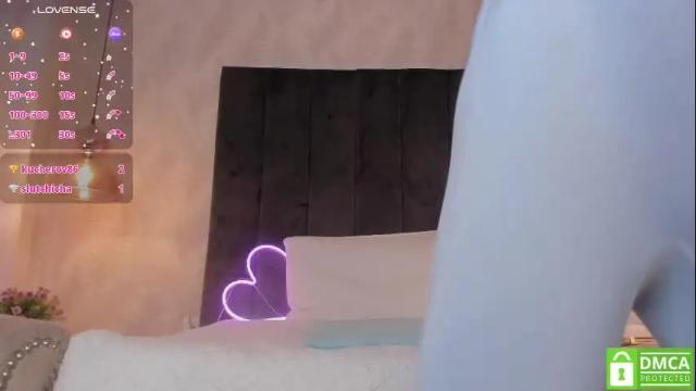 Image 3 of kataliina_18 Stream on Chaturbate on 1 month ago