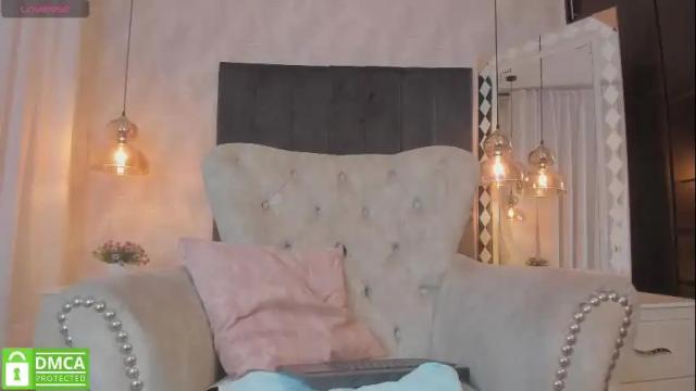 Image 11 of kataliina_18 Stream on Chaturbate on 16 days ago