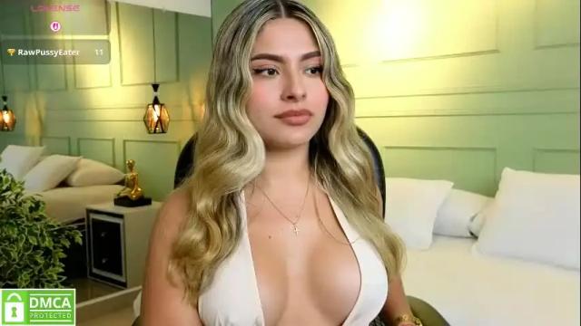 Image 8 of kataliina_18 Stream on Chaturbate on 1 month ago