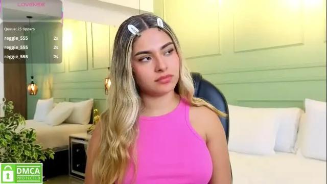 Image 7 of kataliina_18 Stream on Chaturbate on 1 month ago