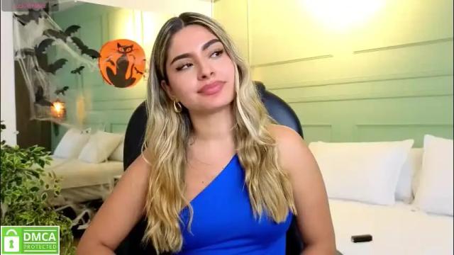 Image 10 of kataliina_18 Stream on Chaturbate on 9 days ago