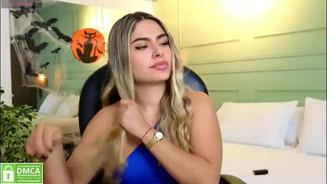 Image 12 of kataliina_18 Stream on Chaturbate on 9 days ago