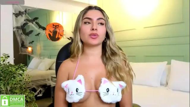 Image 2 of kataliina_18 Stream on Chaturbate on 9 days ago