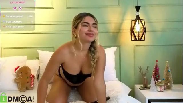 Image 4 of kataliina_18 Stream on Chaturbate on 1 month ago